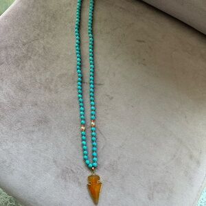 Gorgeous beaded necklace 😍